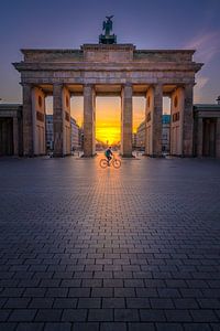 Berlin Biker Porte de Brandebourg sur Iman Azizi