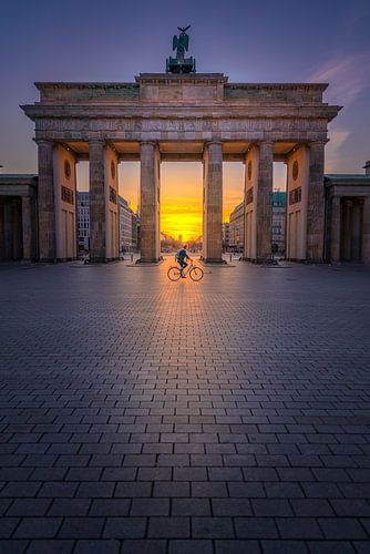 Berlin Biker Porte de Brandebourg sur Iman Azizi