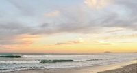 Zonsopgang aan het strand van de Oostzee Impressie