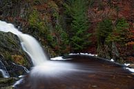 Waterval Cascade du Bayehon tijdens de herfst in Ardennes. van Rob Christiaans thumbnail