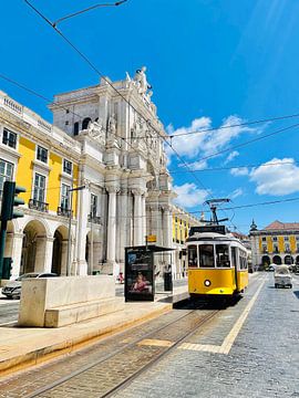Tram in Lissabon van Zoë Barreto