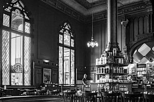 Central Station Groningen, Starbucks restaurant (black&white) sur Klaske Kuperus