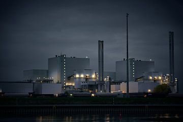 Afvalenergiecentrale aan de oevers van de Elbe