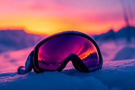 Ski- oder Snowboardbrille im Schnee von Poster Art Shop