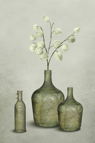 Grey blue in vases