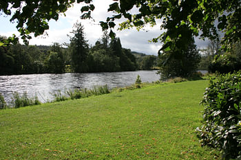 La rivière Tay, près de Dunkeld en Écosse