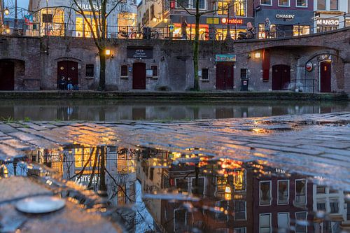 Avondsfeer langs de Oudegracht, Utrecht