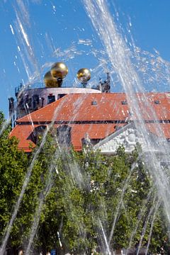 Hundertwasserhaus Magdeburg and the parliament of Saxony-Anhalt behind the fountains from the cathed by t.ART