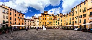 Piazza dell'Anfiteatro by Roy Poots