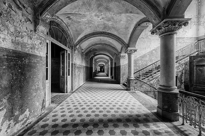 Beelitz-Heilstätten - Corridor von Edwin van Laar