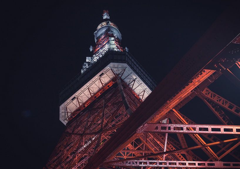 Tokyo Tower by Hello Pompoyo