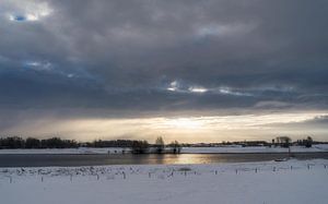 Ondergaande winterse zon over Rijswijk