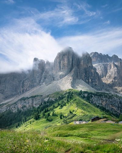 Passo Gardena ochtendzicht in de Dolomieten, Italië