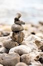 stapel stenen aan de kust van Karijn | Fine art Natuur en Reis Fotografie thumbnail