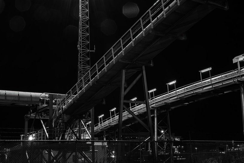 Maasvlakte at night by Cobi de Jong