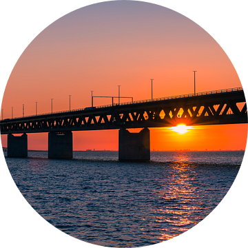 Zonsondergang bij de Oresund Brug, Malmö, Zweden