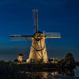 Verlichte molens van Kinderdijk van Ron van der Stappen