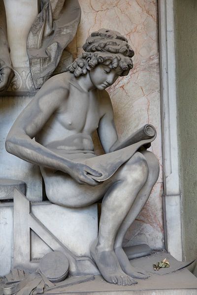 Junge mit Schriftrolle von Joost Adriaanse