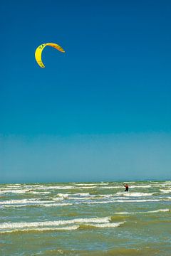 Avondwandeling op het strand in het mooie Normandië inclusief zonsondergang bij Cabourg - Frankrijk van Oliver Hlavaty