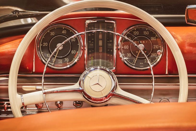 The classic Mercedes SL Pagode convertible by Martin Bergsma