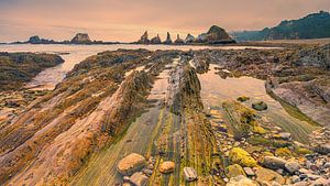 Sonnenaufgang am Playa Gueirua, Asturien, Spanien