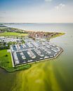 Luchtfoto van de Friese stad Hindeloopen van Bert Nijholt thumbnail