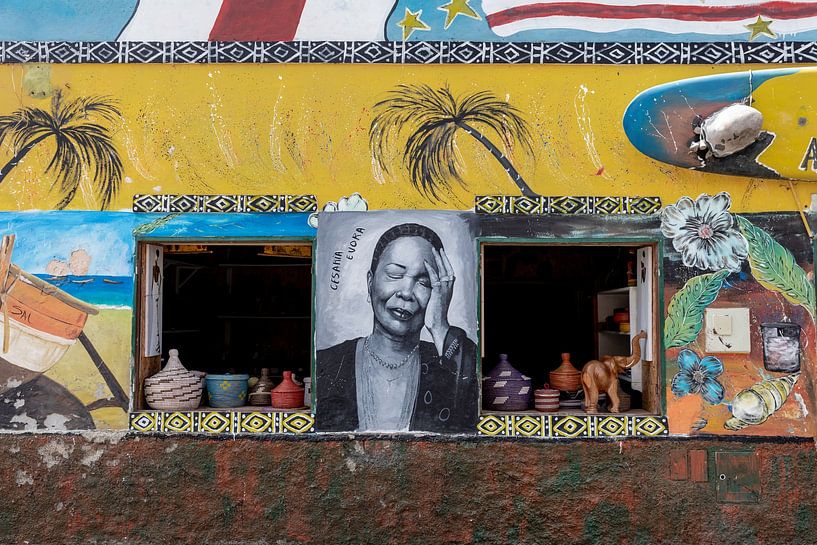 Kap Verde, vor der Küste von Senagal, die Insel Sal mit ihren frischen Farben von ingrid schot