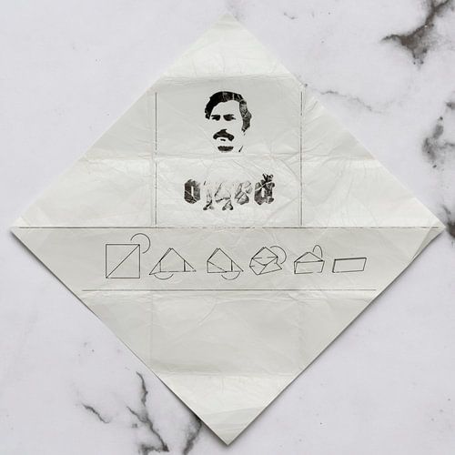 Gnome post Pablo on marble