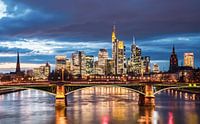 Bankenviertel in Frankfurt am Main bei Sonnenuntergang