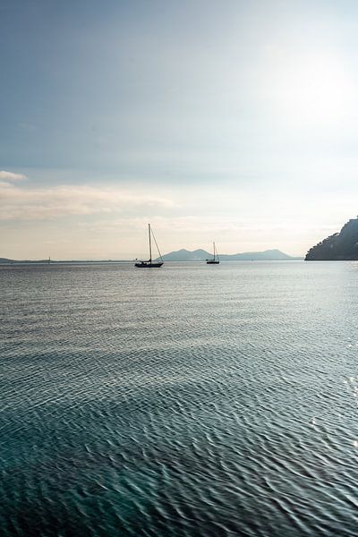 Gelassene Goldene Stunde an der Platja Formentor, Mallorca von Joke Van Eeghem