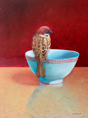 Sparrow on bowl 1