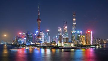 Shanghai skyline: Pudong van Maarten Mensink
