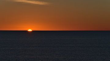 Zonsondergang in de zee, Gran Canaria van Timon Schneider