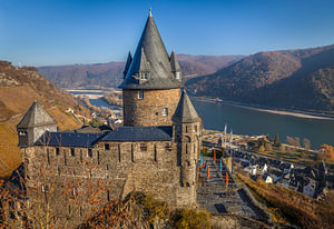 Burg Stahleck oberhalb von Bacherach im Mittelrheintal