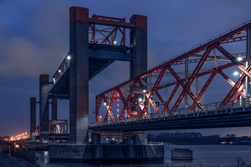 Spijkenissebrug by Nico Roos