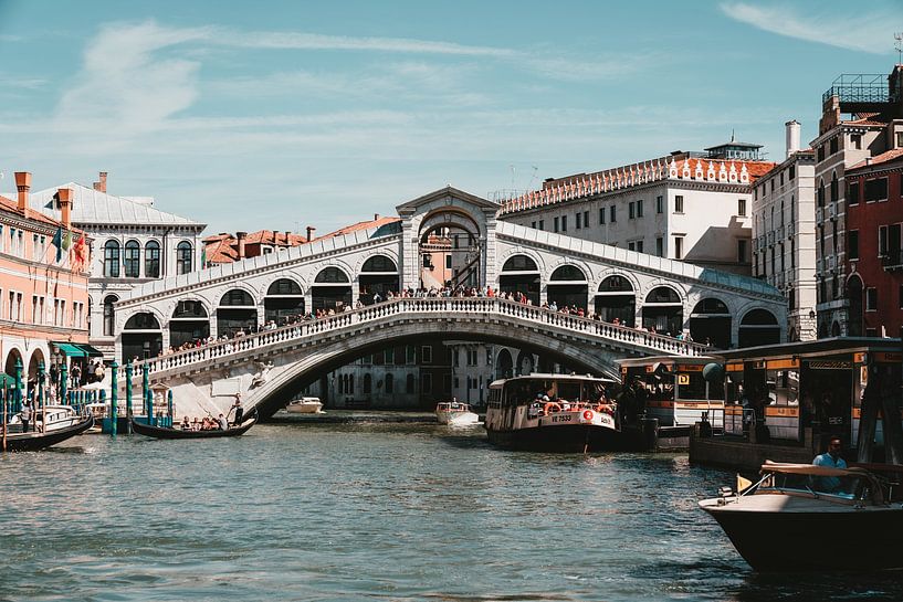 Venice by Hello Pompoyo