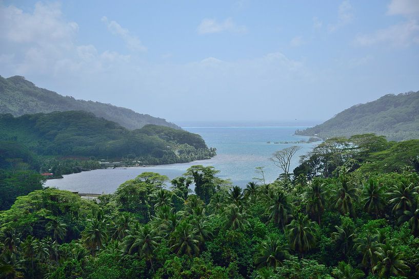 Beautiful Ha'amene Bay by Frank's Awesome Travels