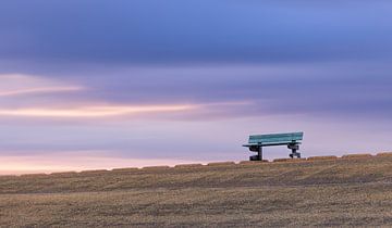 Repos sur un banc minimaliste, Pays-Bas sur Adelheid Smitt