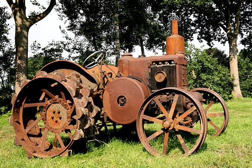 Lanz HR 4 - Roestige tractor uit 1928