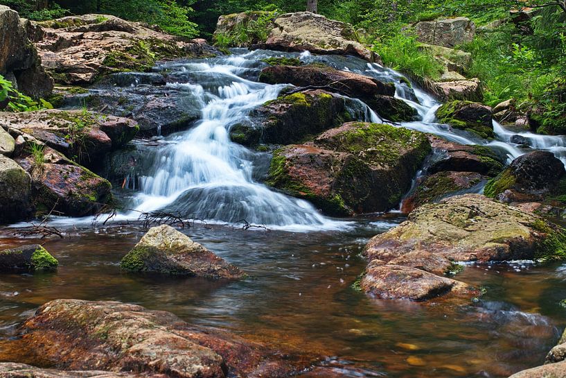 Kleine waterval van Christian Harms