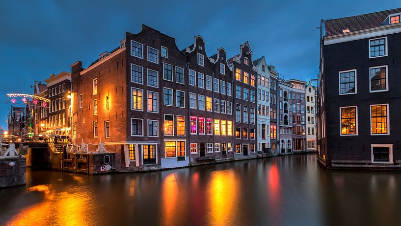 Avond aan de grachten in Amsterdam, Nederland van Adelheid Smitt