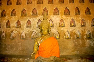 Statue de Bouddha dans le complexe du temple de Si Saket, Laos