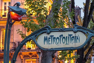 Metropolitain, Paris by Christian Müringer