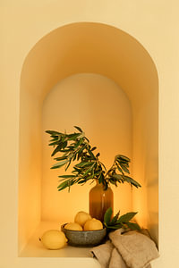 Mediterranes Stillleben mit Zitronen.
