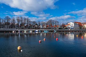 Alter Strom in Warnemünde im Winter