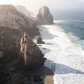 Vue spectaculaire sur la côte portugaise sur Dorien Koppenberg