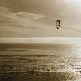 kite surfer Highway one California by Petra Vermunt