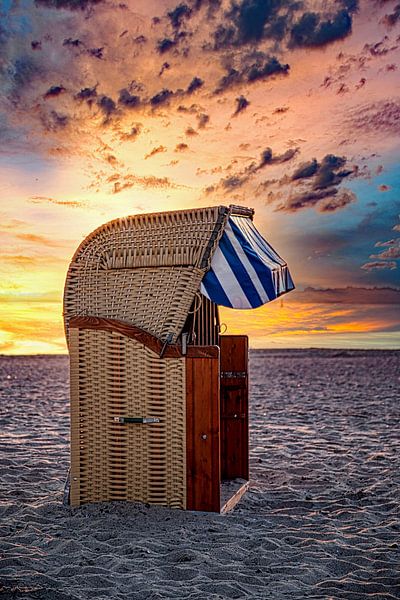 Beach chair at sunrise by Thomas Riess