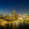 Rotterdam skyline nachtelijk panorama bij Erasmusbrug over de van Sjoerd van der Wal Fotografie
