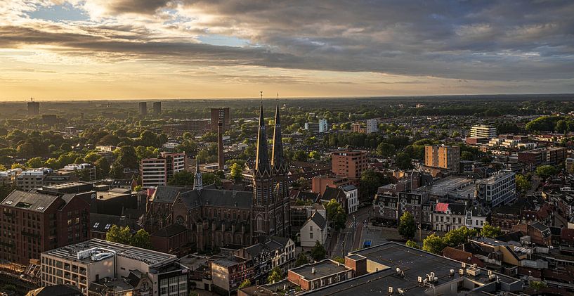 Skyline von Tilburg von Freddie de Roeck